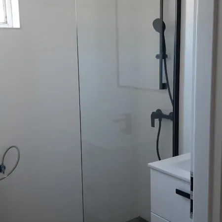 Oleander Apartment *