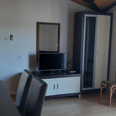 Oleander Apartment